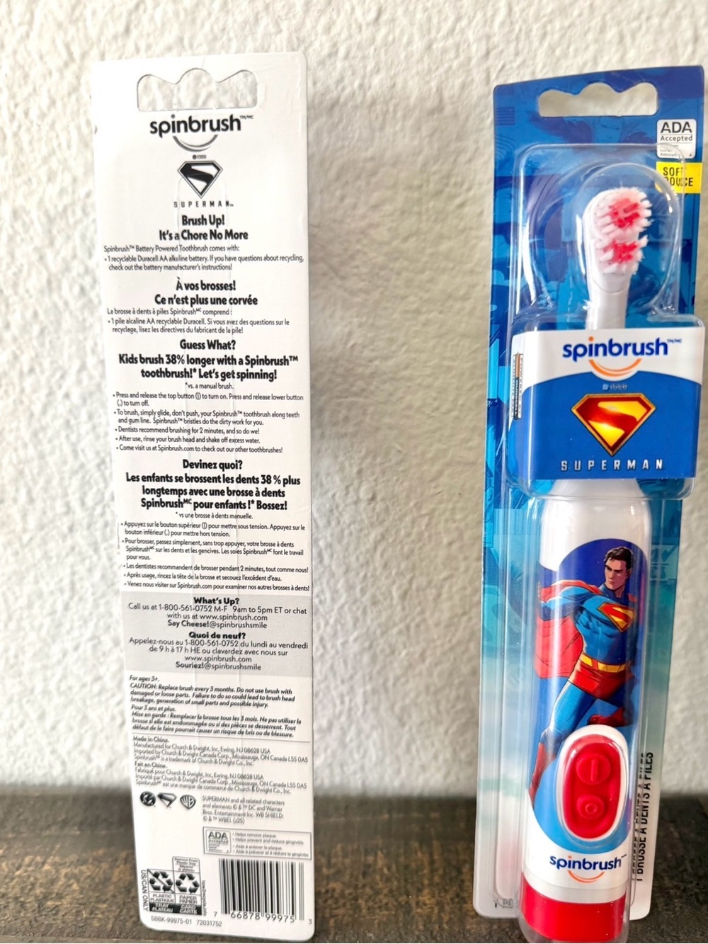 SPINBRUSH Kids Toothbrush Superman Battery Operated Blue Red 4 Pack - Picture 4 of 4